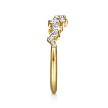 Load image into Gallery viewer, 14k Yellow Gold Diamond Ring