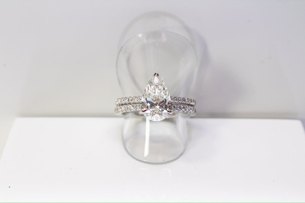 14k White Gold Lab Grown Pear Diamond Bridal Set