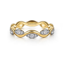 Load image into Gallery viewer, 14k Yellow Gold Diamond Band
