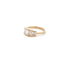 Load image into Gallery viewer, 14k Yellow Gold Lab Grown Diamond Ring
