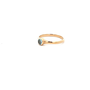 14k Yellow Gold Aquamarine Ring