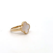 Load image into Gallery viewer, 14k Yellow Gold Mother of Pearl Ring
