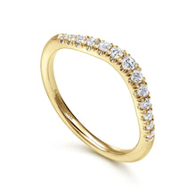 Load image into Gallery viewer, 14k Yellow Gold Diamond Ring
