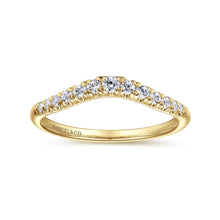 Load image into Gallery viewer, 14k Yellow Gold Diamond Ring
