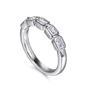 14k White Gold Diamond Ring