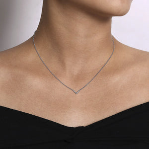 14k White Gold Diamond Necklace