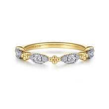 Load image into Gallery viewer, 14k Yellow Gold Diamond Ring
