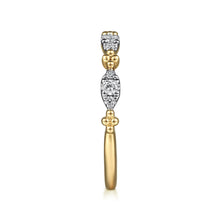 Load image into Gallery viewer, 14k Yellow Gold Diamond Ring
