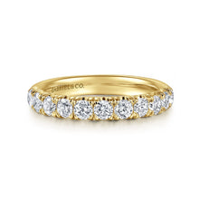 Load image into Gallery viewer, 14k Yellow Gold Diamond Ring
