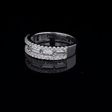 Load image into Gallery viewer, 14k White Gold Diamond Ring
