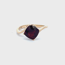 Load and play video in Gallery viewer, 14k Yellow Gold Garnet Ring
