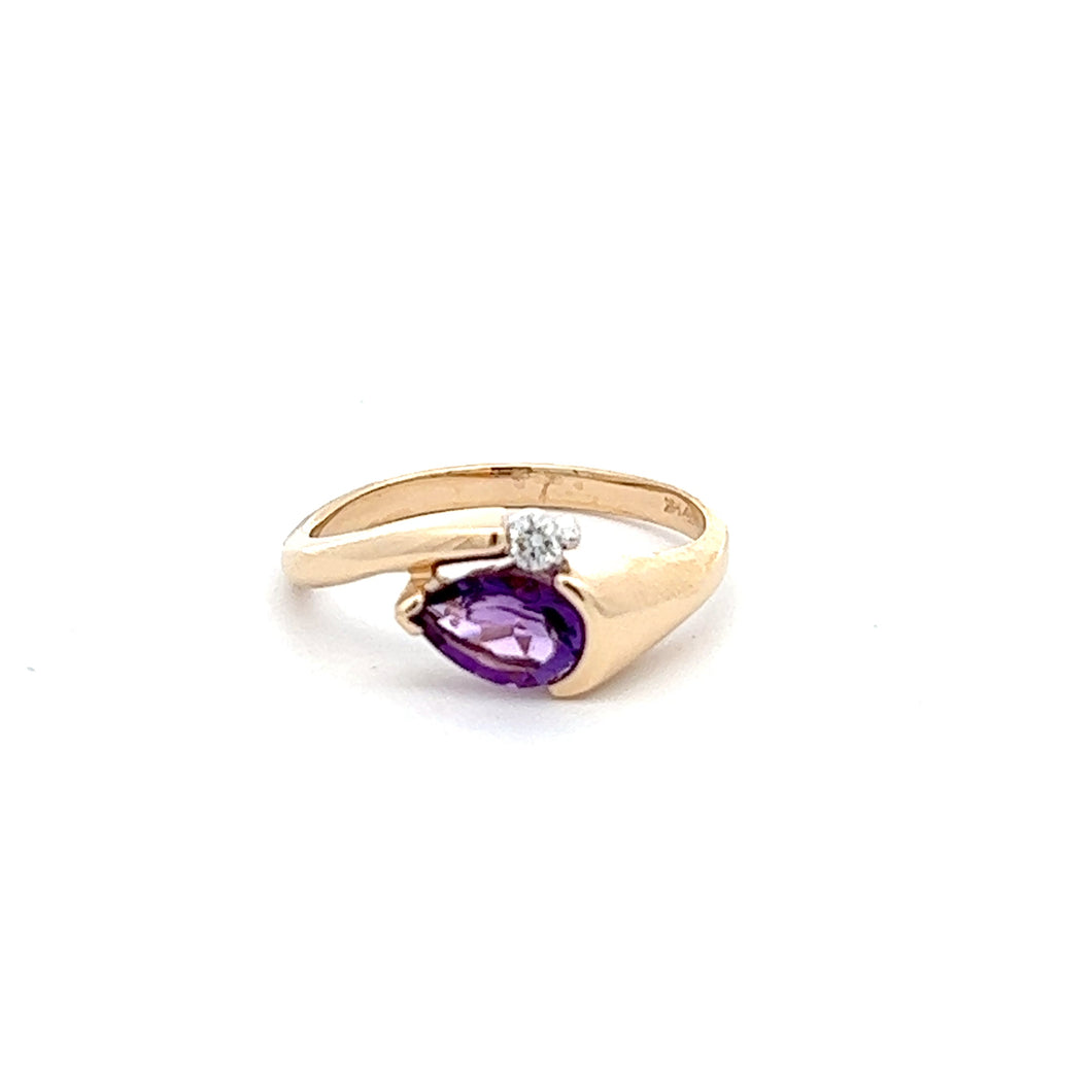 14k Yellow Gold Amethyst Ring with Diamonds